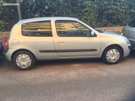 Renault Clio 1.4 98