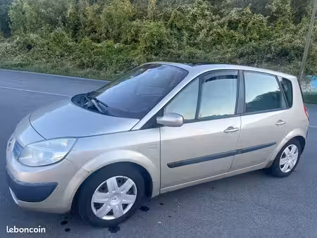 Renault Scénic 1.9 dCi 125