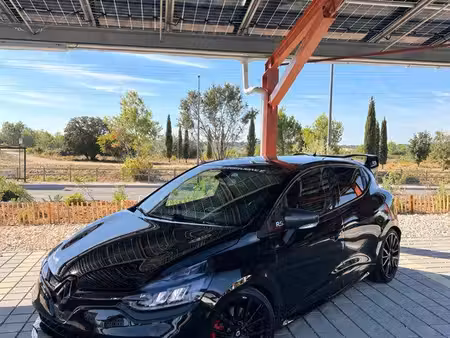 Renault Clio RS Trophy 1.6 T 220