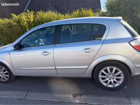 Opel Astra 2.0 100