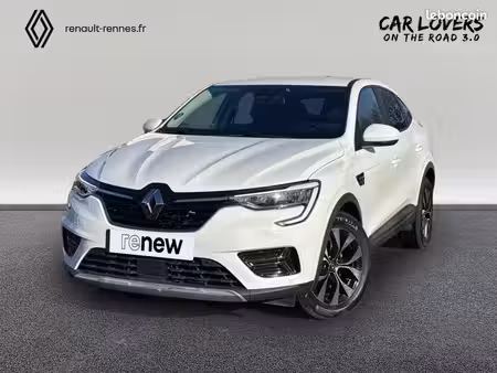 Renault Arkana E-Tech 1.6 145 Business
