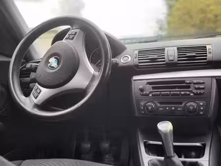 BMW Série 1 118d 2.0 122