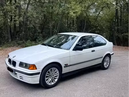 BMW Série 3 361i 1.6 102