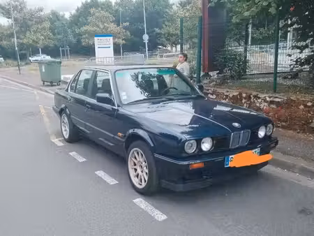 BMW Série 3 318IS