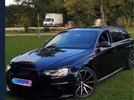 Audi A4 RS4 V8 4.2 450 quattro