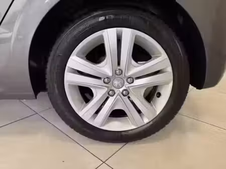 Peugeot 208 1.2 PureTech 82