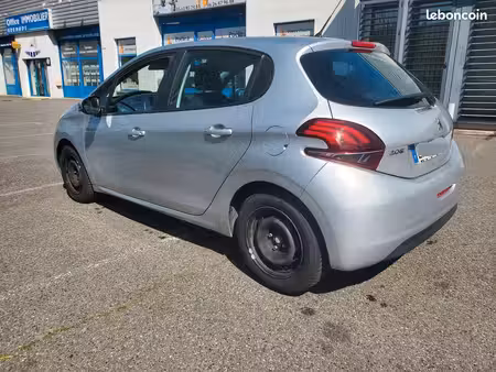 Peugeot 208 1.6 THP 208