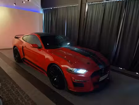 Ford Mustang Fastback V8 5.0 450
