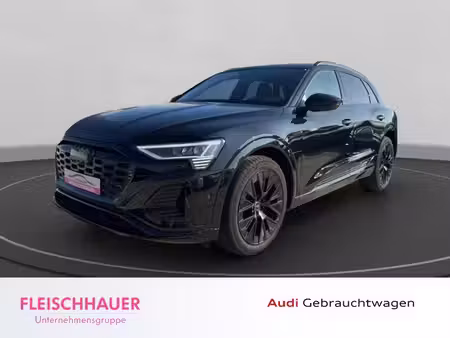 Audi Q8 55 408 S line quattro