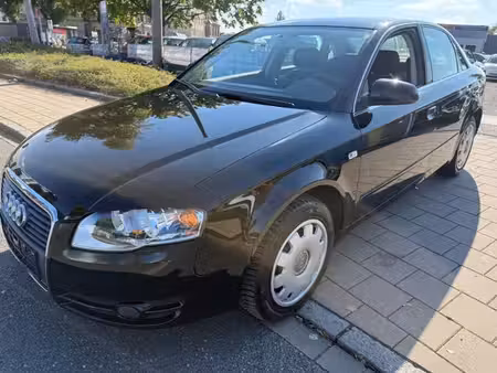 Audi A4 1.6 102