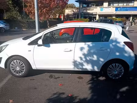 Opel Corsa 1.2 85