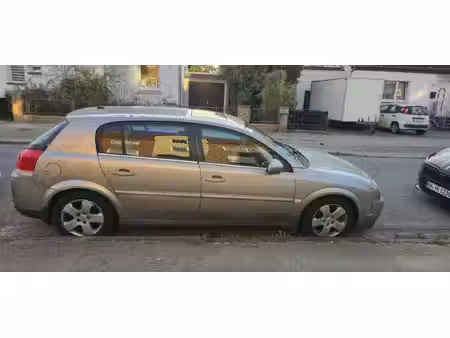 Opel Signum 2.2 155 Cosmo