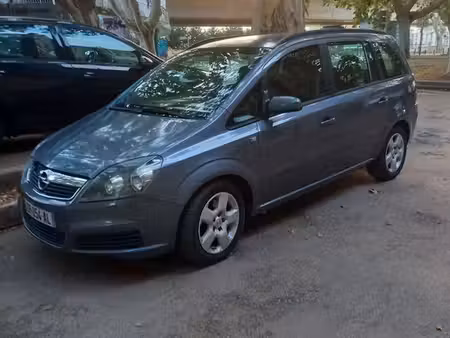 Opel Zafira 1.9 100 Enjoy