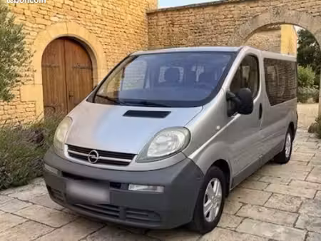 Opel Vivaro 2.5 CDTI 135
