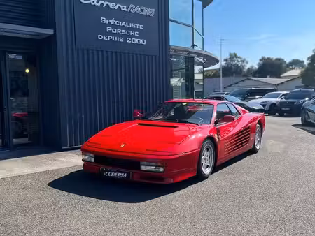 Ferrari Testarossa 