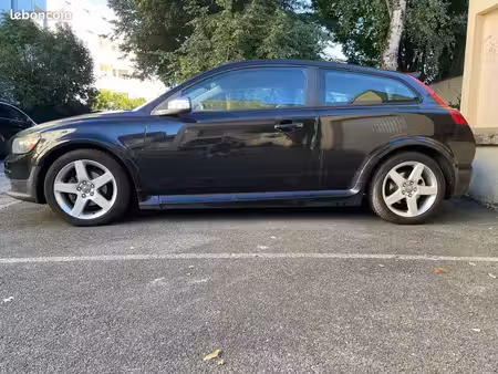 Volvo C30 2.0 D 136