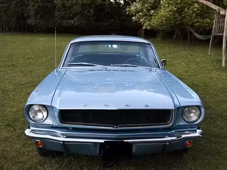 Ford Mustang 