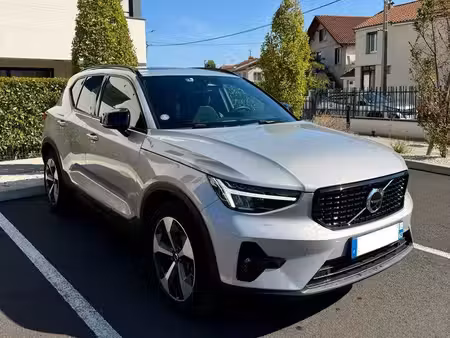 Volvo XC40 B3 2.0 163