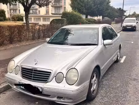 Mercedes-Benz Classe E E 220 2.1