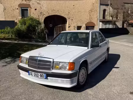 Mercedes-Benz 190 