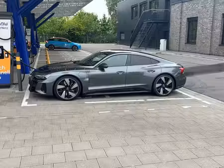 Audi e-tron GT quattro