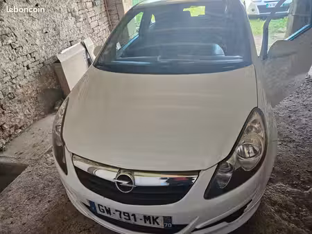 Opel Corsa 1.6 150 GSI