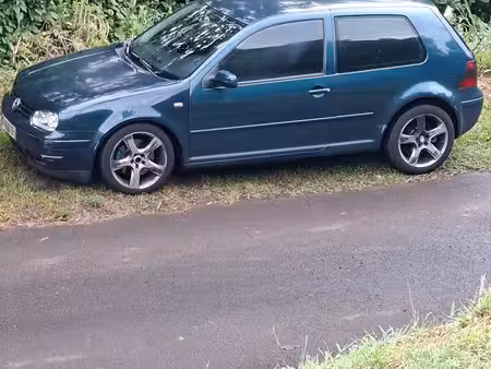 Volkswagen Golf 1.9 TDI 105