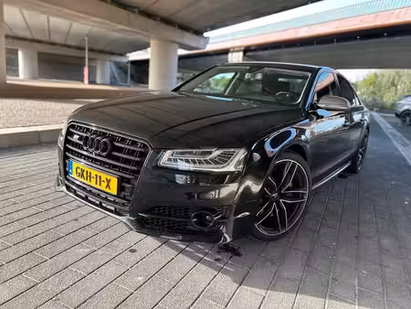 Audi A8 S8 V8 4.0 TFSI 520 quattro