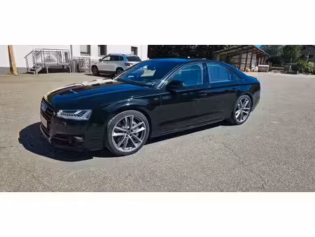 Audi A8 S8 Plus V8 4.0 605 quattro
