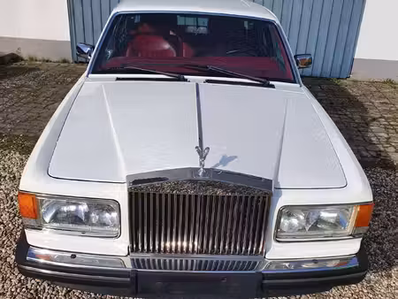 Rolls-Royce Silver Spirit