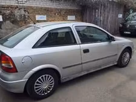 Opel Astra 1.6 75