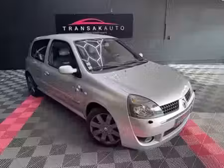 Renault Clio 16S 2.0 182