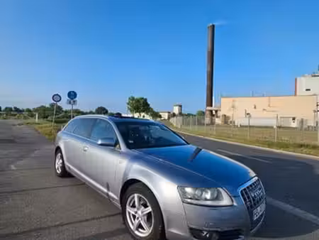Audi A6 V6 2.4 177