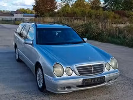 Mercedes-Benz Classe E E 240 V6 2.6 170