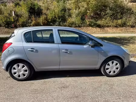 Opel Corsa 1.4 90 Edition