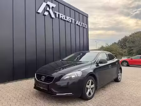 Volvo V40 2.0 190 Momentum
