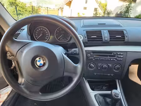 BMW Série 1 116i 2.0 122