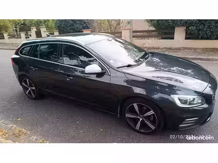 Volvo V60 D4 2.0 190 R Design
