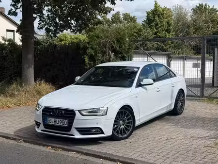 Audi A4 2.0 TDI 177 S line quattro