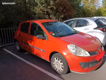 Renault Clio 1.2 75
