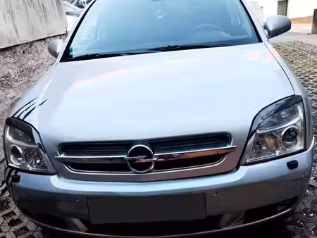 Opel Vectra 2.2 147