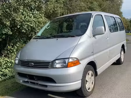 Toyota Hiace 2.5 102