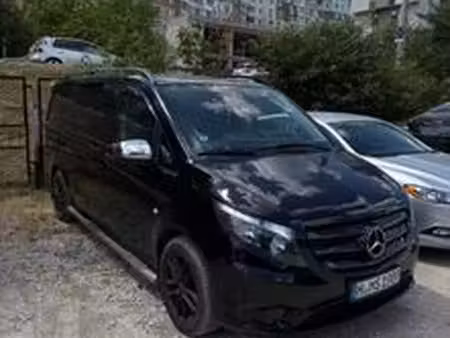 Mercedes-Benz Vito 163