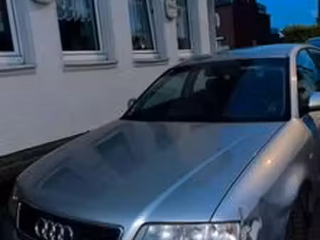 Audi A6 V6 2.4 165 quattro