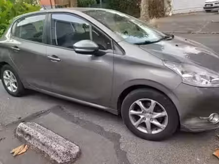 Peugeot 208 1.2 PureTech 82 Active