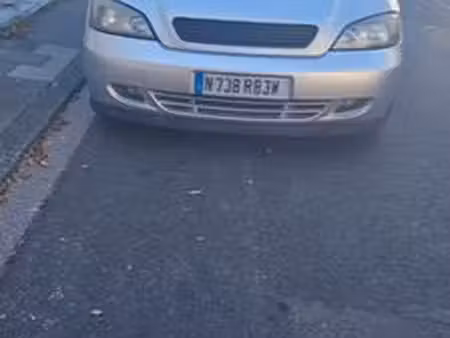 Opel Astra 2.2 147