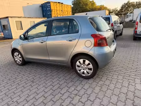 Toyota Yaris 1.3 VVT-i 87 Executive