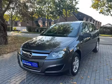 Opel Astra 1.4 90 Selection
