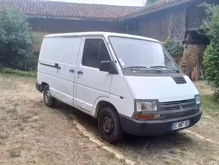 Renault Trafic 2.1 65