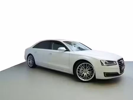 Audi A8 V8 4.0 TFSI 435 quattro